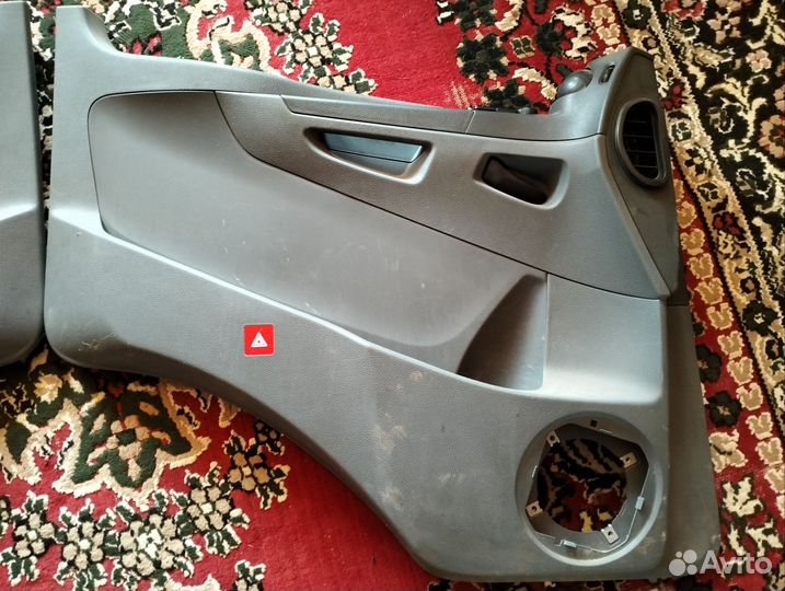 Обшивка салона Мерседес atego