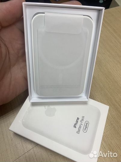 Magsafe battery pack