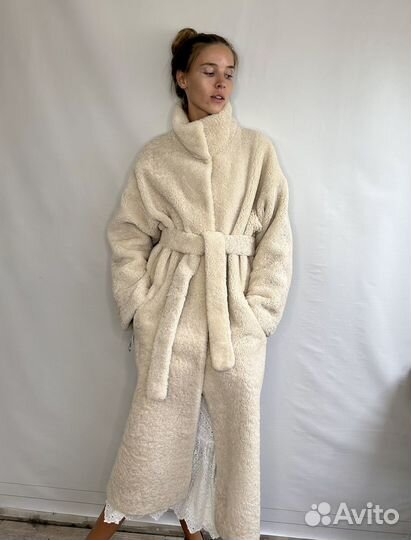 Шуба из овчины астраган и песца