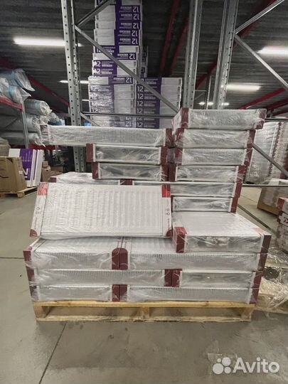 Батарея отопления. Радиатор отопления стальной