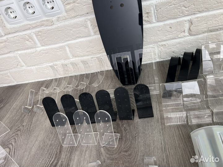 Псластиковые подставки под бижутерию, часы, кожу