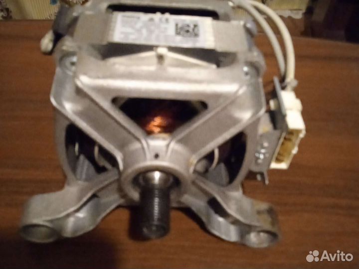 Двигататель стиральной машины