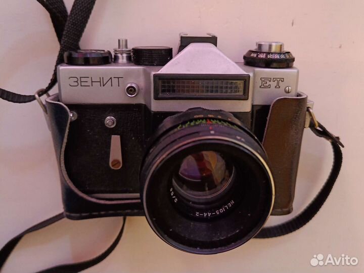 Плёночный фотоаппарат зенит ет с объективом Гелиос