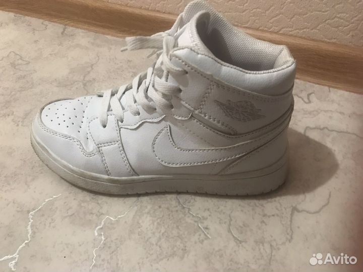 Кроссовки nike детские