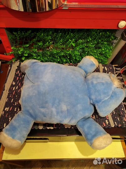 Игрушки плюшвые (Слон, губка боб, белка из леднико