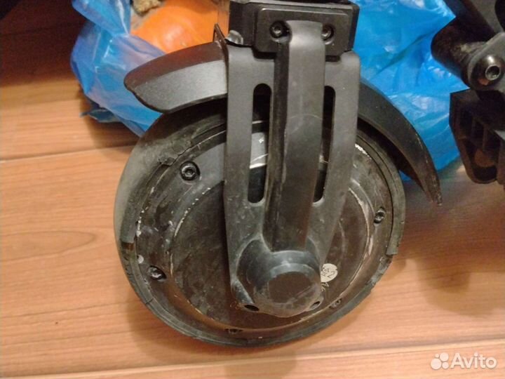 Электросамокат на запчасти