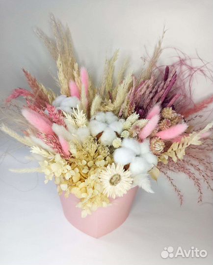 Букеты из сухоцветов в коробках