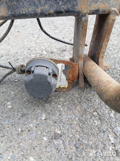 Фаркоп форд фокус 2