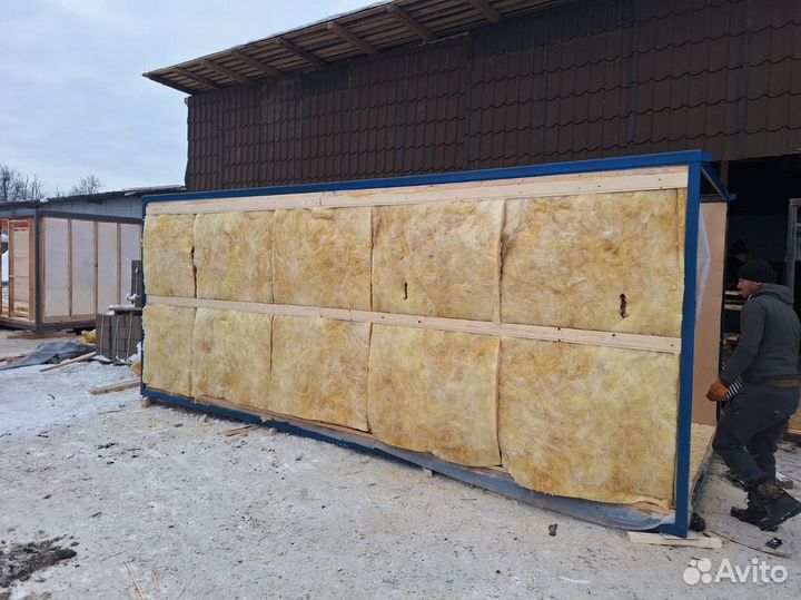 Бытовка и хозблок с окнами и дверями