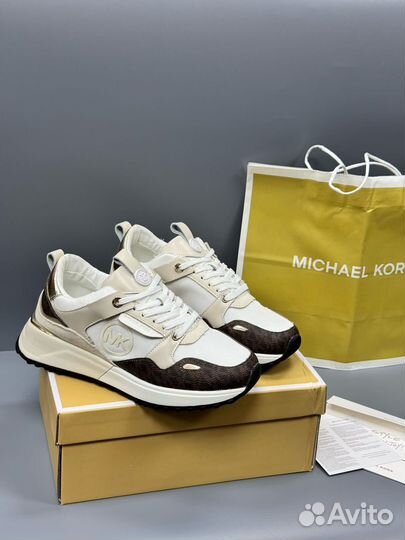 Кроссовки натуральная кожа