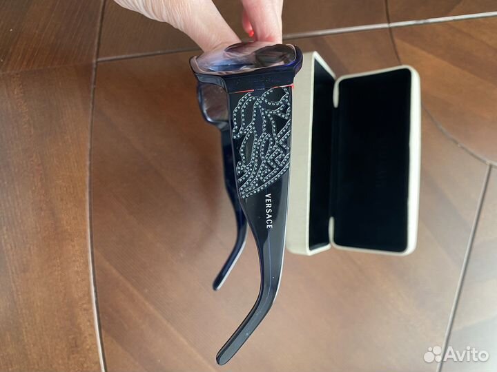 Солнцезащитные очки женские