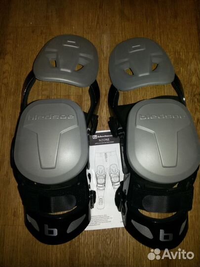 Комплект рамные коленный ортезы Bledsoe Nzone р. М