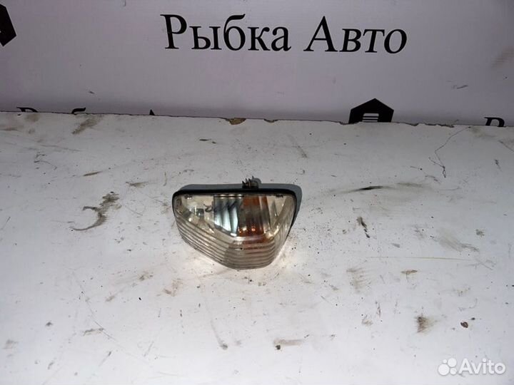 Повторитель поворота в дверь левый Исузу Nqr90