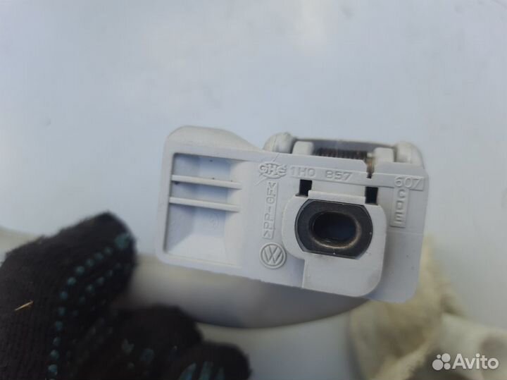 Ручка потолочная Skoda Octavia A4 Tour