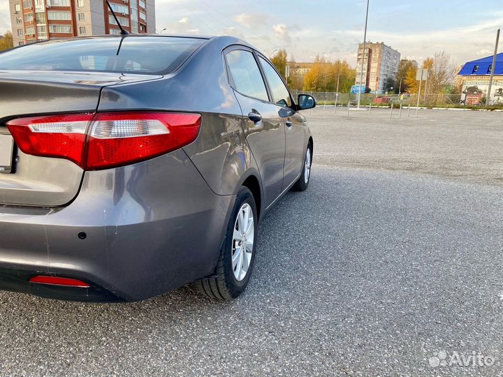 Kia Rio 1.4 AT, 2011, 153 000 км