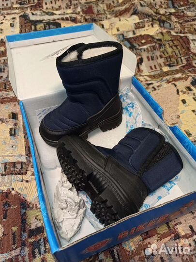 Новые. сандали, дутики зимние