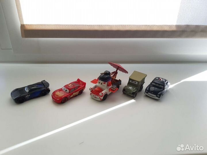 Игрушки из коллекции тачки
