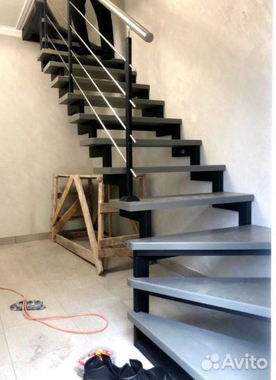 Лестничиный металлокаркас