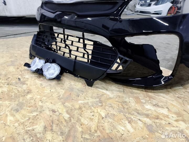 Бампер передний Kia Rio 4 чёрный