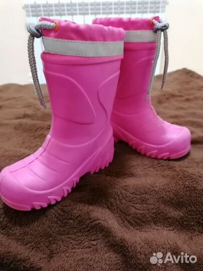 Детские резиновые сапоги для девочки