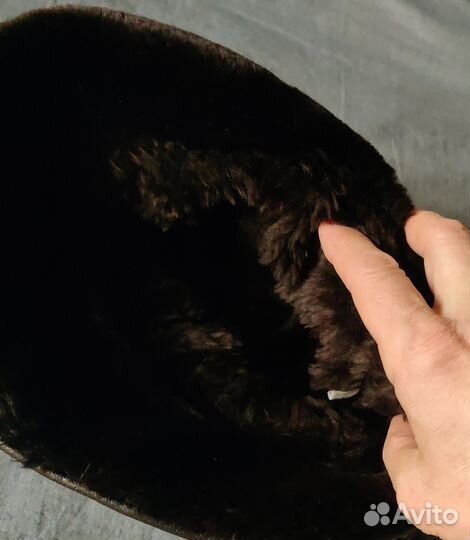 Теплая зимняя шапка