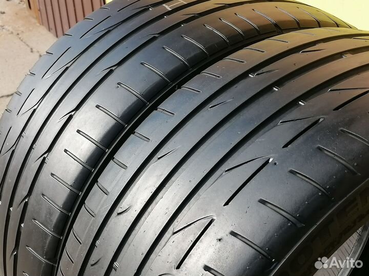 Bridgestone Potenza S001 255/35 R19