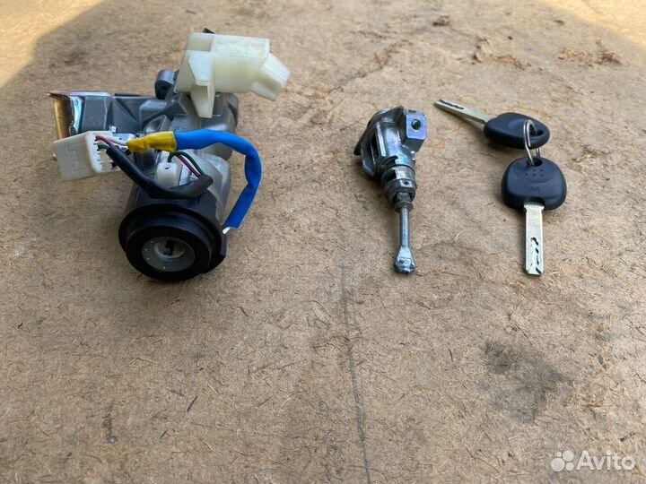 Замок зажигания Hyundai Solaris 2