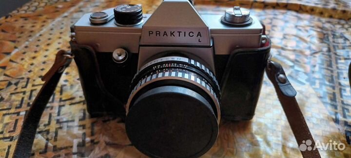 Пленочный зеркальный фотоаппарат