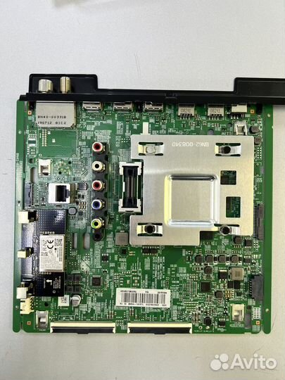 Разбор тв Samsung UE55RU7200