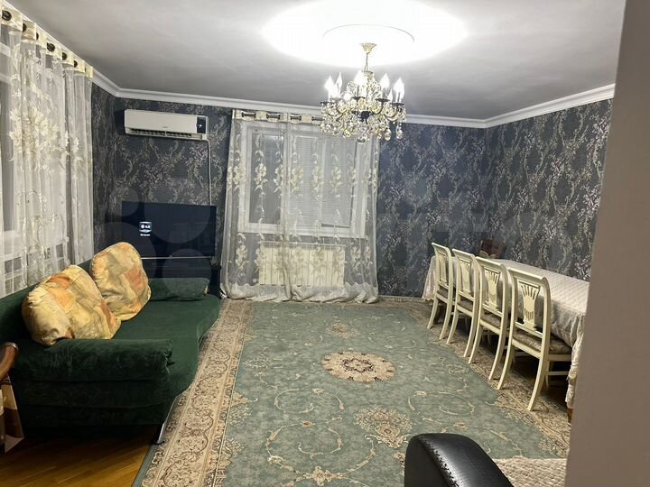 Дом 200 м² на участке 6 сот.