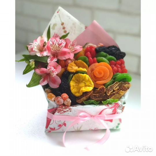Съедобный букет-конверт