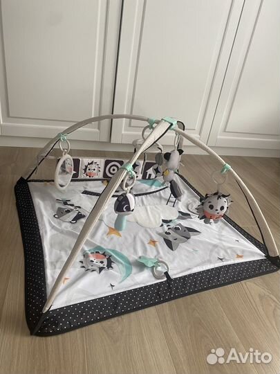 Развивающий коврик tiny love день и ночь