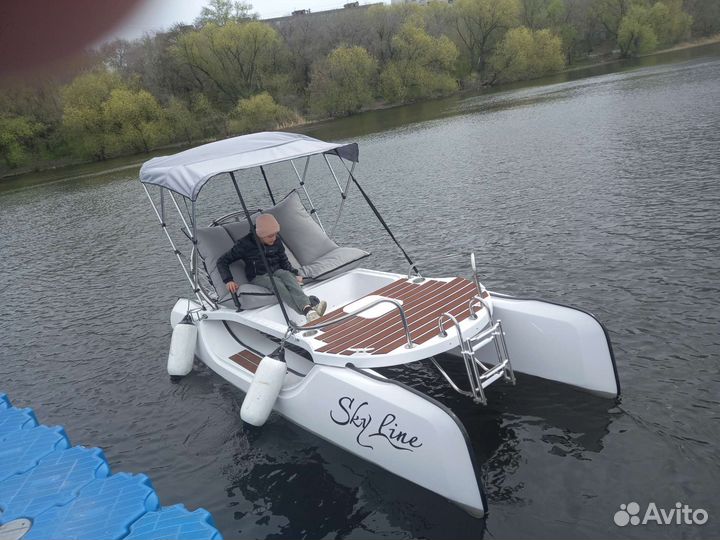 Прогулки на электро катамаране по водохранилищу