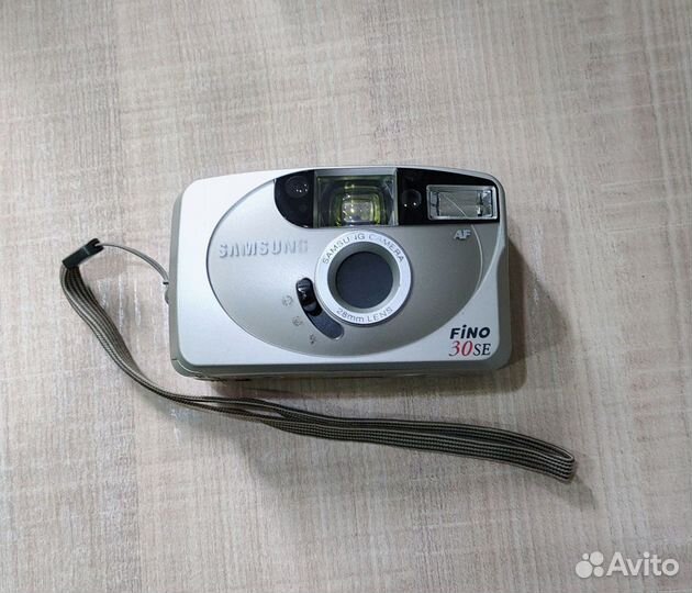 Плёночный фотоаппарат Samsung Fino SE30