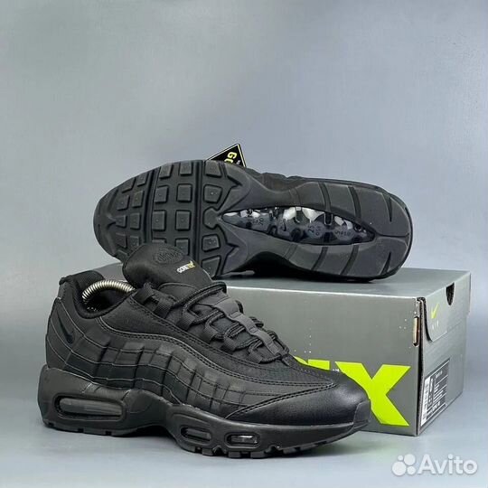 Nike Air Max 95 Triple Black Essential