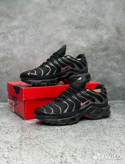 Кроссовки Nike Air Max Tn Plus