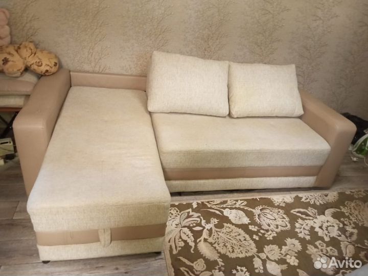Угловой диван