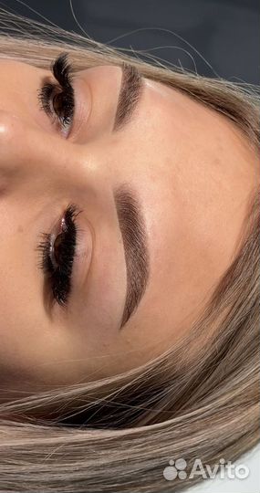 Перманентный макияж бровей и губ