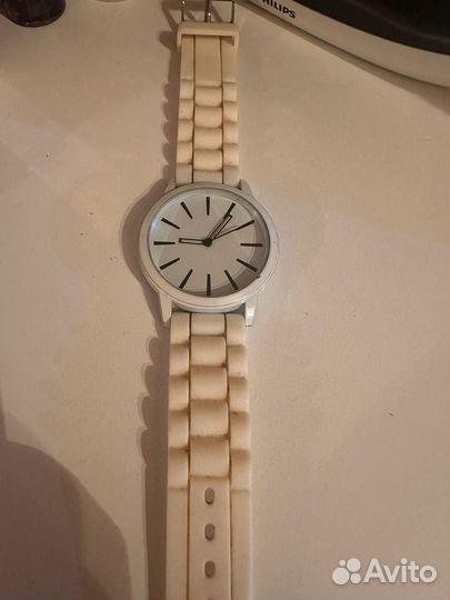 Часы наручные женские
