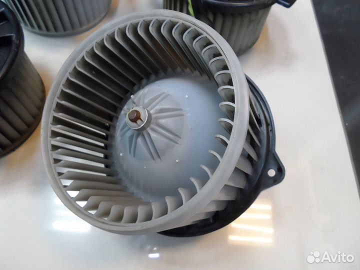 Мотор печки Toyota