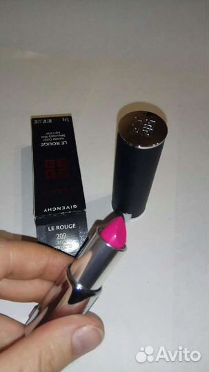 Givenchy помада