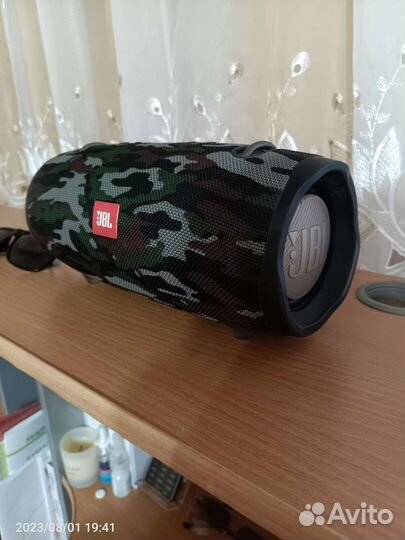 Портативная колонка jbl extreme2