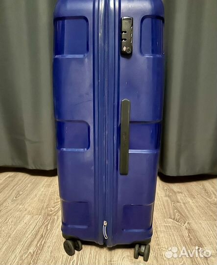 Чемодан American Tourister L