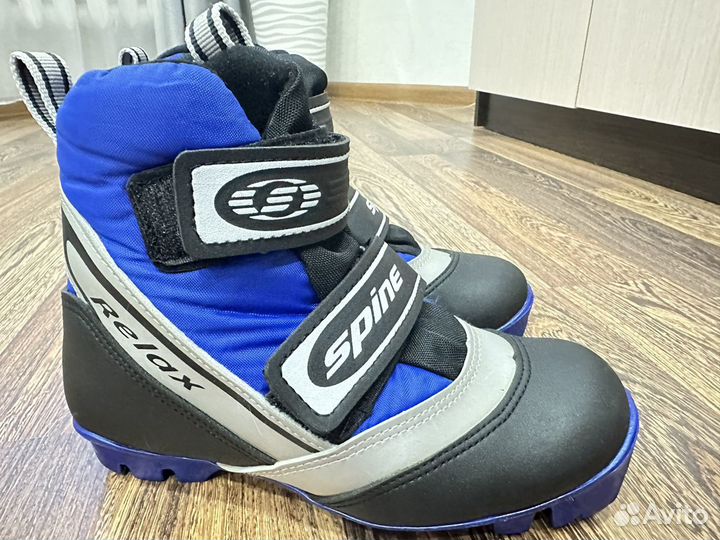 Лыжные ботинки