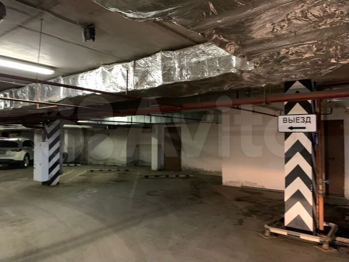 Машиноместо, 16 м²