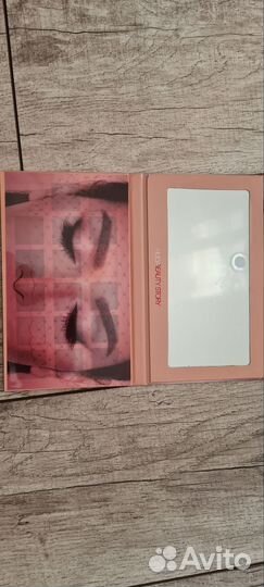 Тени для век