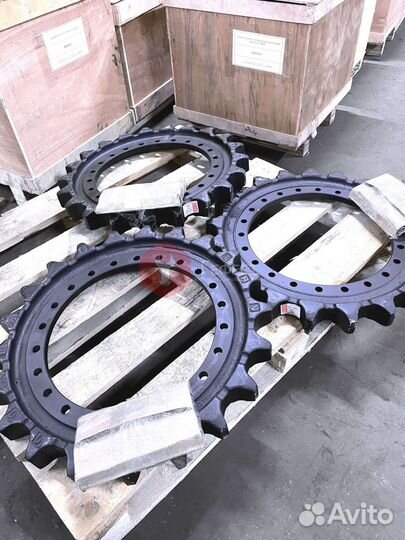 Звезда ведущая JCB JS220SC 331/J2281