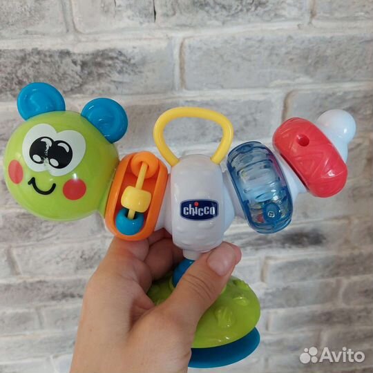 Музыкальные и развивающие игрушки погремушки