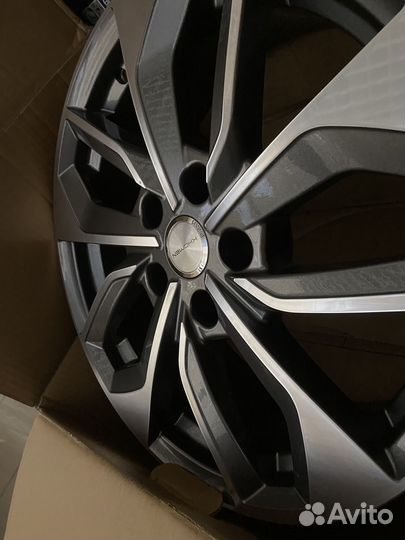 R-17 khomen Tiguan 17-7/5-112/57.1/40 Gray-FP KHW