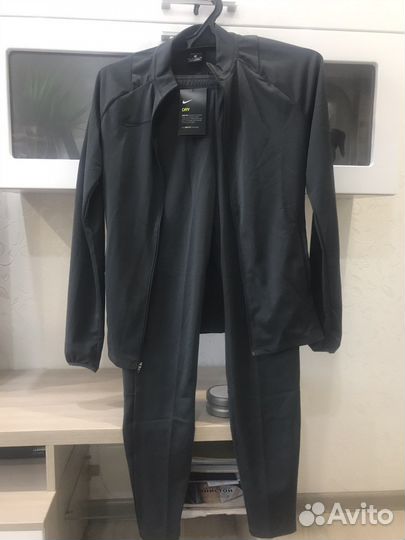 Спортивный костюм nike женский